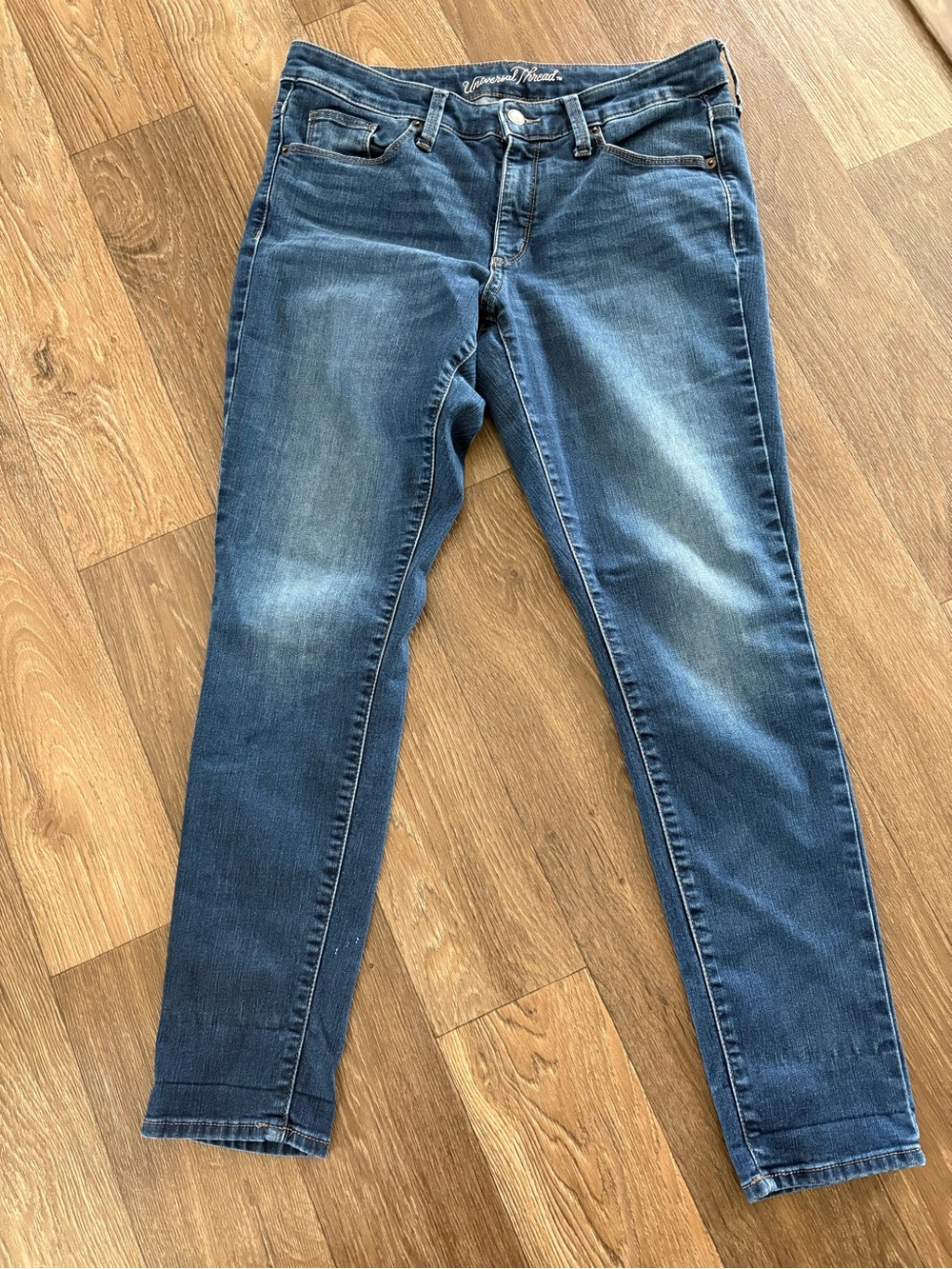 Universal Thread Women's Dark Wash Skinny Jeans